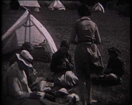 CAMP D'ECLAIREUSES (II) - VALLOIRE (599)