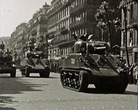 PARIS 1945 