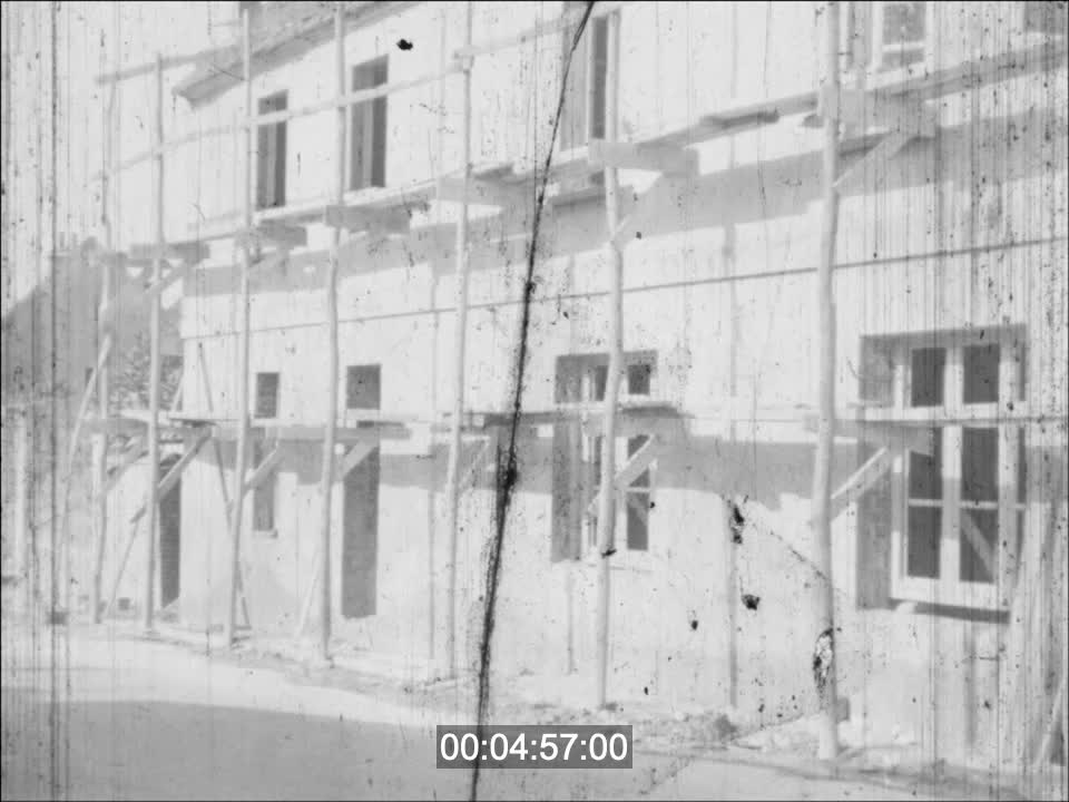 COMMUNION - RENOVATION DE L'ECOLE - RENOVATION FERROVIAIRE